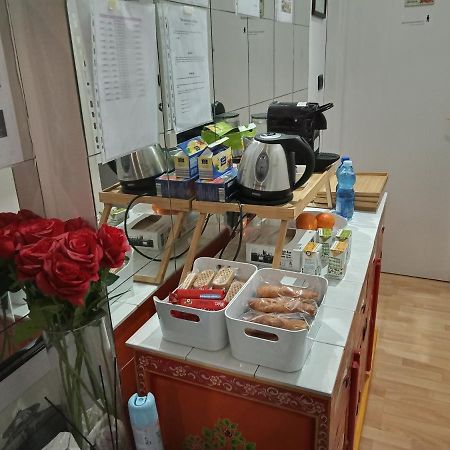 Floris Guest House Мілан Екстер'єр фото